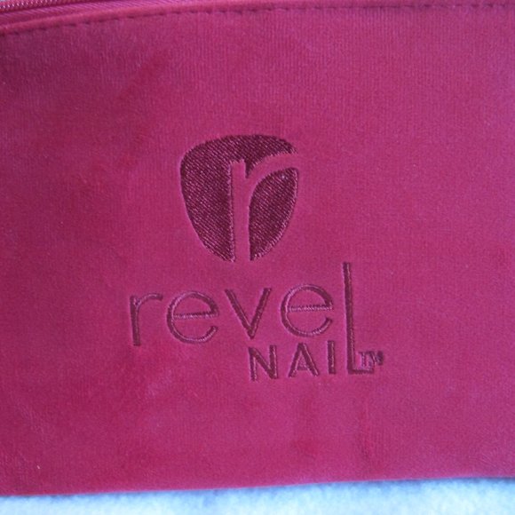 New - Revel Nail Dip Powder Set - Picture 3 of 8
